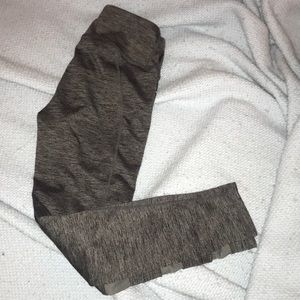 GAIAM Gray Mesh Ankle Length Leggings